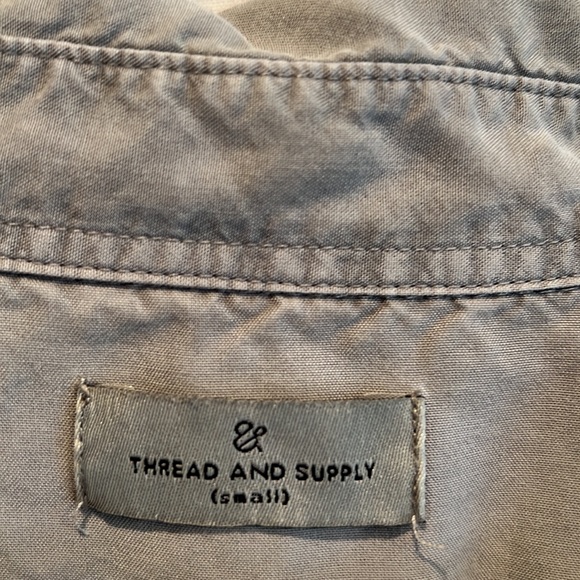 Thread and supply small button down casual blouse grey collared neck oversized - Picture 5 of 7